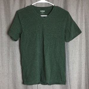 Men’s dark green short sleeve tee shirt